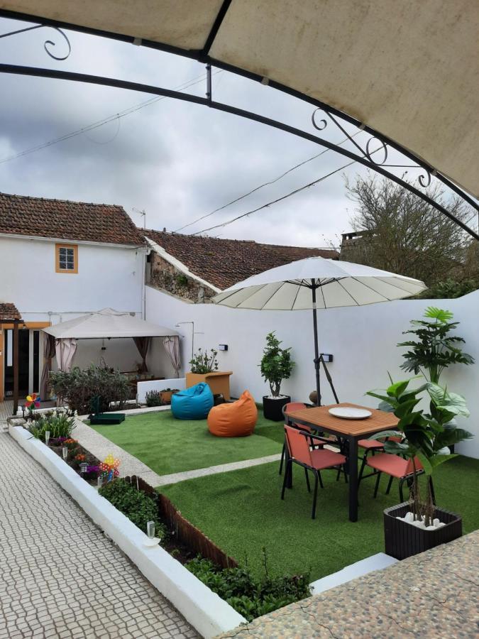 Villa Casas Da Roseira 2+1 Famalicao Nazaré Esterno foto